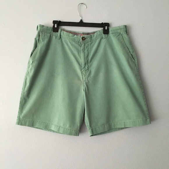 Izod Other - IZOD mint green men’s shorts EUC